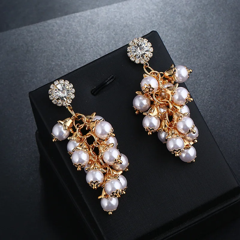1 pairs Cute Girl Women Alloys New Crystal Bohemian Long Flower Pearl Earrings