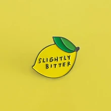 Broche broche citron jaune vif en métal, fruits émail mignon citron mangue Badge en métal vêtements accessoires bijoux vente en gros pour femmes