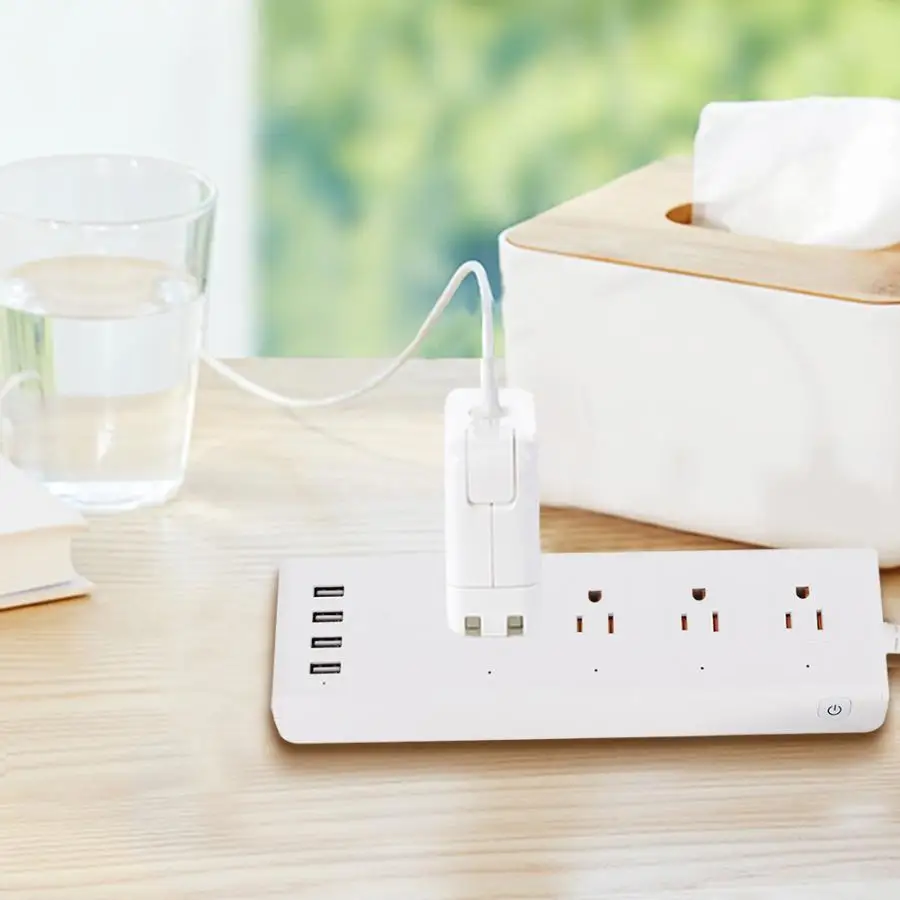 

4 USB Ports and 4 US Plug Socket WiFi Remote Control Smart Power Socket 120V Household Power Socket prise electrique
