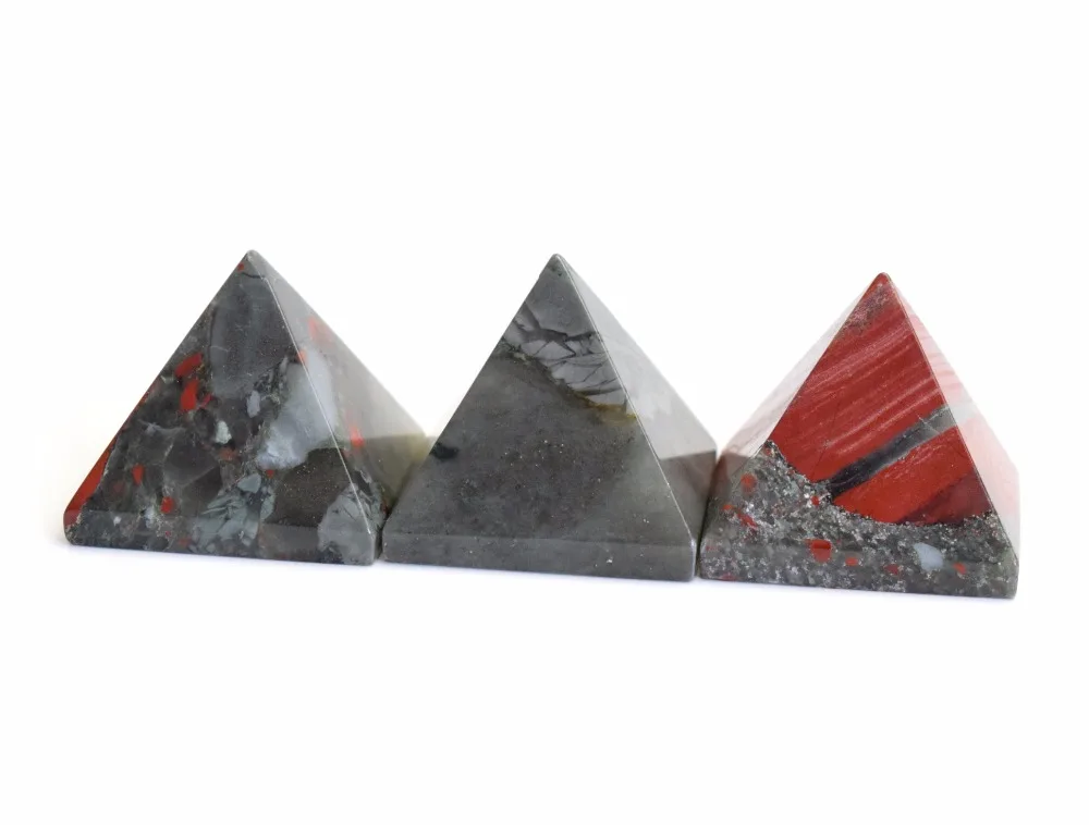 

Natural Chakra Africa Blood Stone Carved Crystal Reiki Healing Pyramid Feng Shui Statue with a Pouch