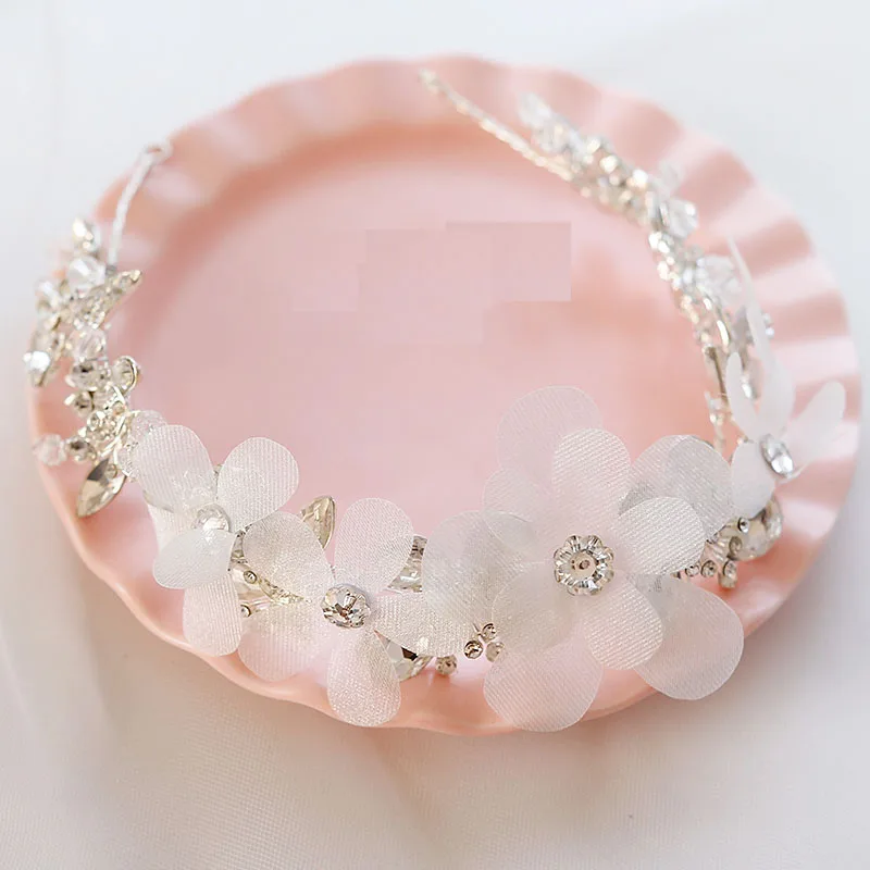 

Handmade Lovely Yarn Silk Flower Clear Rhinestone Silver Headband Girl Hair Accessory For Sweety Honey Moon Gifts, Item: XL012