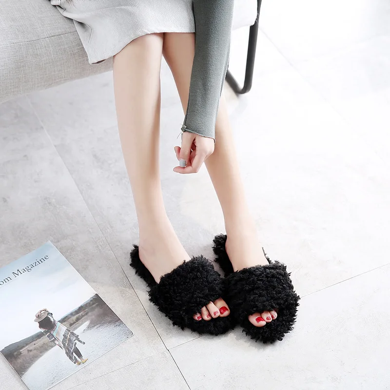 

30253026P slippers wear-reshotisg slippers can be worn outside the household