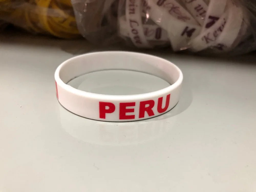 

KTLPARTY 50pcs/lot Russia football game fans national flag Logo wristbands Silicone Elastic bracelet wrist strap band