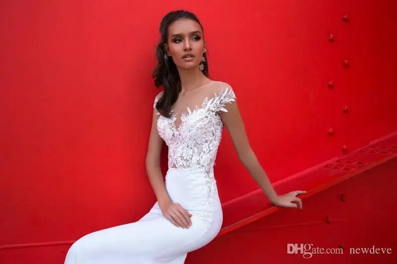 2019-crystal-design-wedding-dresses-lace-appliques-satin-bridal-gowns-sweep-train-beach-mermaid-wedding-dress-robe-de-mariée (2)