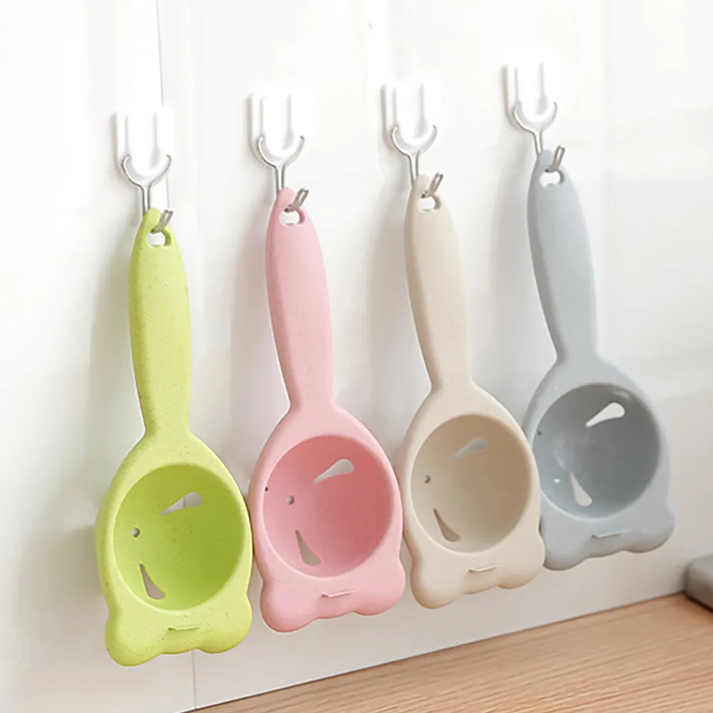 

Egg Yolk White Separator Divider Holder Sieve Kitchen Tool Gadget Wheat Color kichen cozinha criativa baking accessories L*5