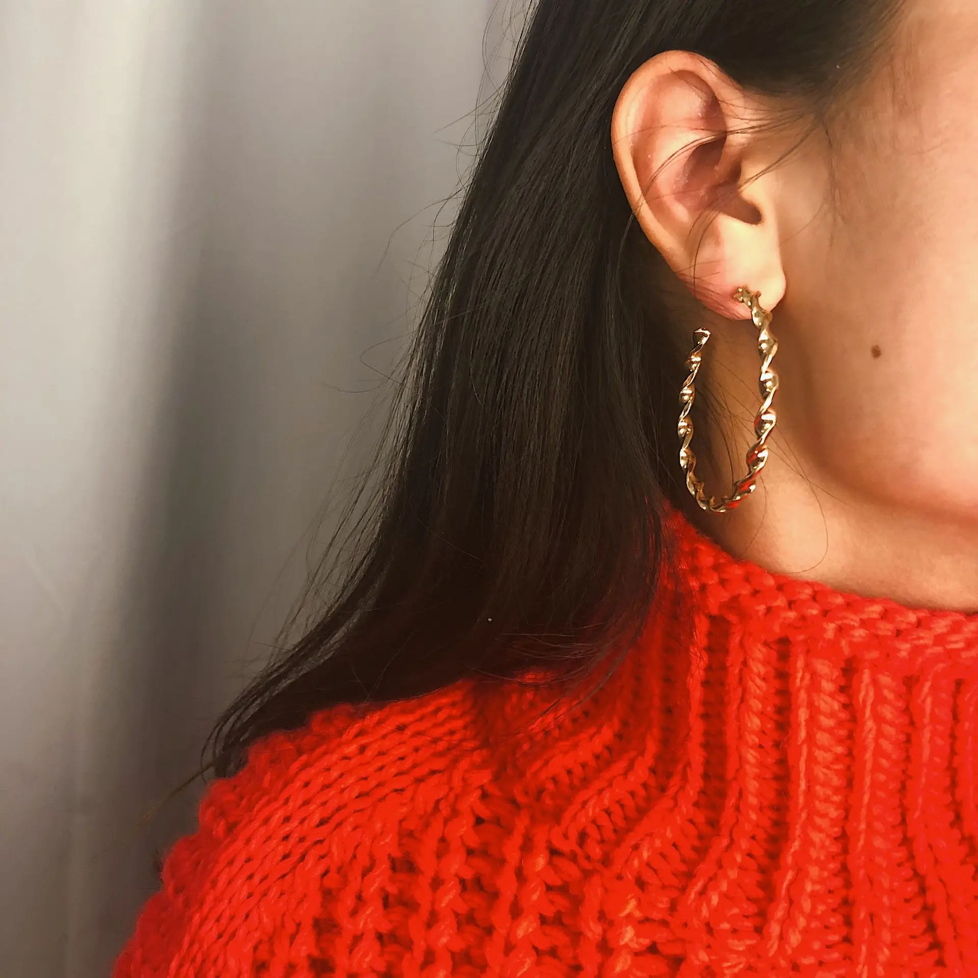 

Twist Earrings for women Geometric Earrings Personalit Female Retro Large Exaggeration Earrings Fashion Jewelry