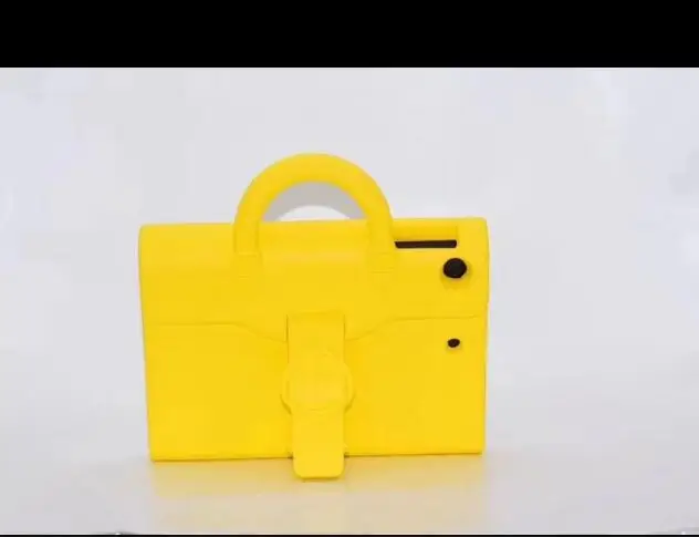 423