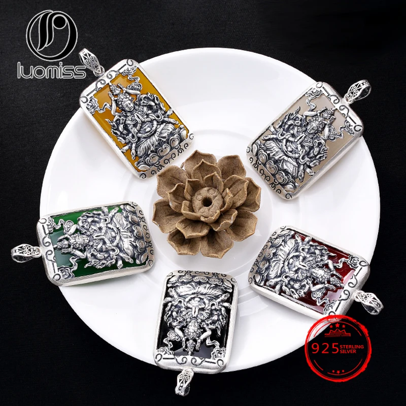 

S925 Full Garnet Chalcedony chalcedony Zodiac Eight patron saint mouse Avalokitesvara silver pendant