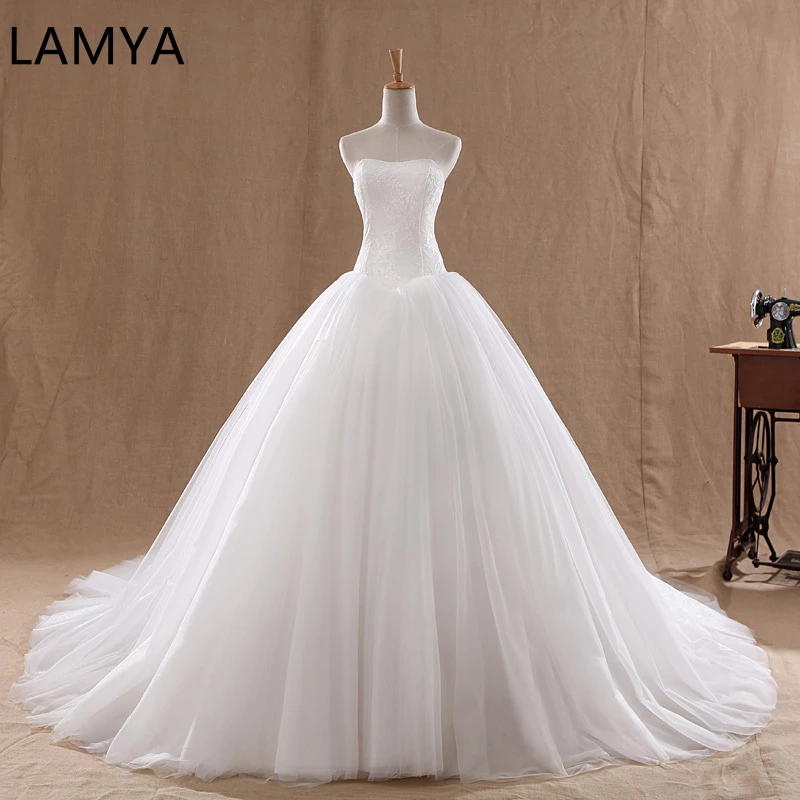 LAMYA Court Train Wedding Dress 2021 Cheap Celebrity Strapless Vintage Tulle Bridal Ball Gown Organza Lace bridal dresses