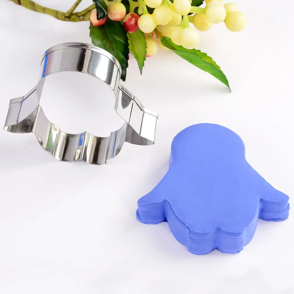 

1pc Cute Penguin Animal Cookie Cutter Fondant Cake Mold Decorating Tool Metal Christmas Decoration Home kitchen Accessories