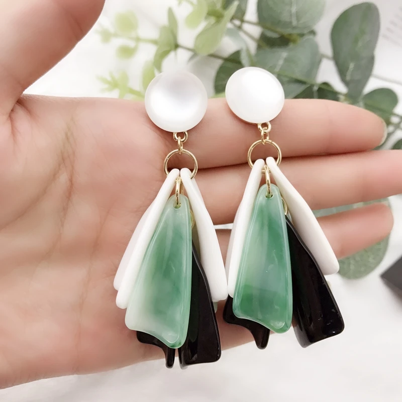 

2019 New Cool Style Simple Geometric Tassel Resin Drop Earrings for Girl Women Fashion Jewelry Accessories Wholesale