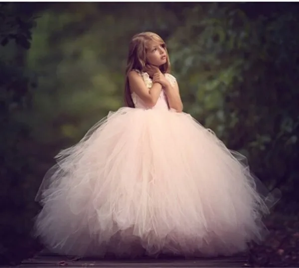 

Hot Sale New Pink Flower Girl Dress Sleeveless Lace Beading Hollow Back for Weddings Girls First Communion Gown Real Images