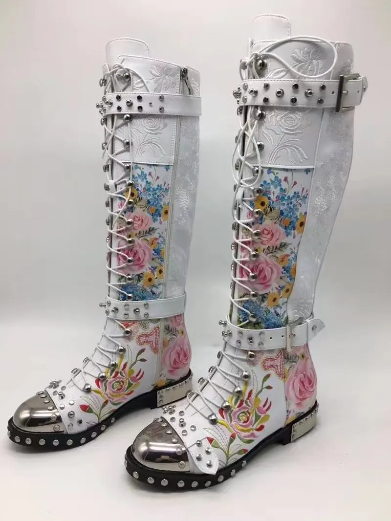 black Cuero Tachonado Impreso black Remaches Printed Motocicleta Bordado Correa Hebilla Atado Flores Flower Largo Cruz pink White Jawakye Feminina Botas Bota De qCB4Txxw