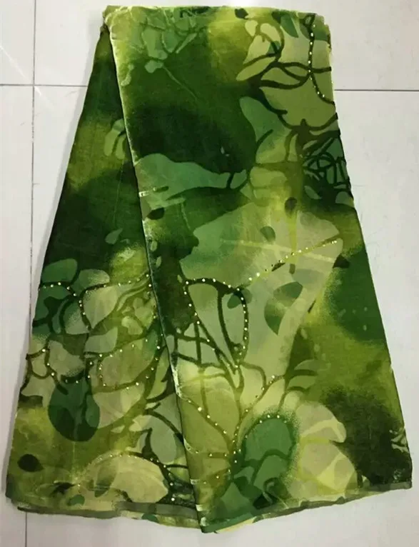 (5yards/pcs)Embroidery& beaded Velvet lace fabric in green simple