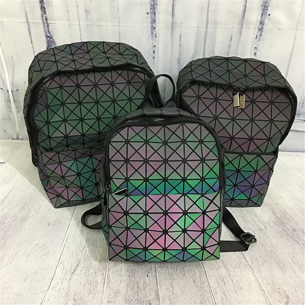 

Women Backpack Luminous Geometric Female Daily Backpacks For Teenage Girls Rucksack School Bag Holographic Backpack Knapsack