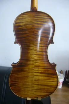 

Violin 4/4 Stradi Model 1715 ,antique old style violin with great sound date : 0321-2015