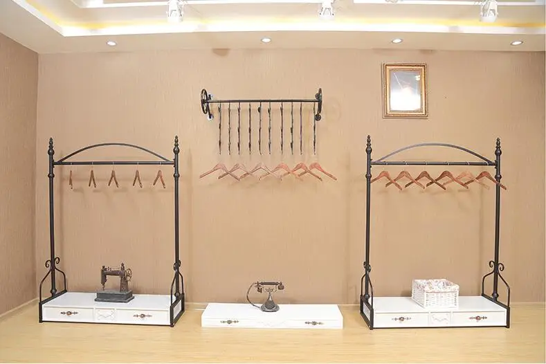 

Vintage clothing store display rack wall men's and women's clothing rack display rack european-style floor clothes shelf