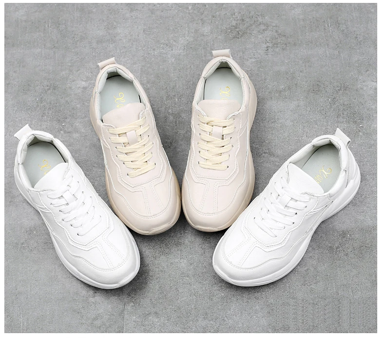 White running shoes (3)