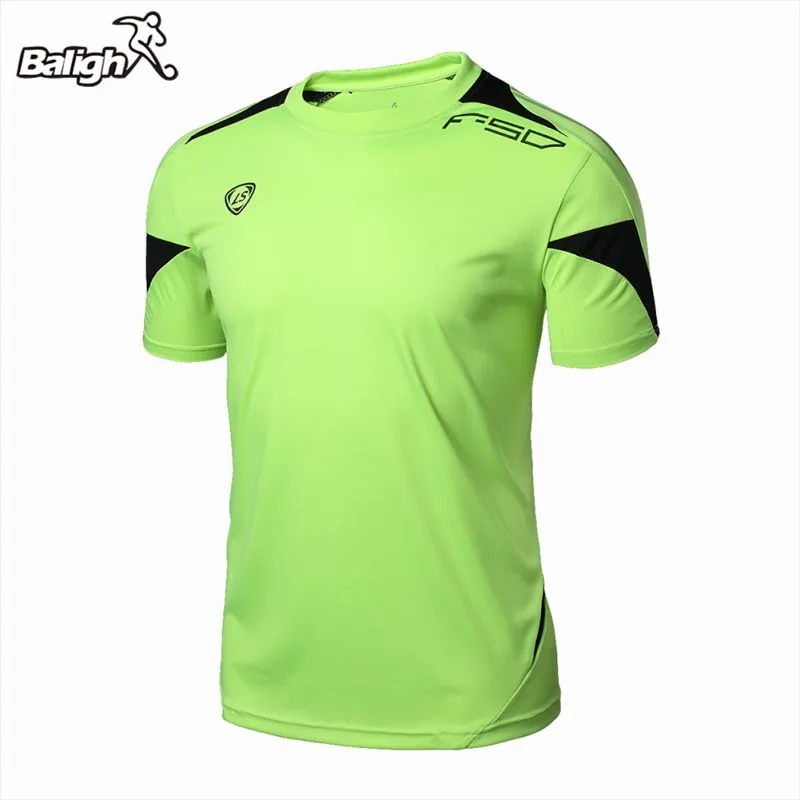 

Men Quick Dry Sport Running T-Shirt Fitness Gym Stretch Top Tee Shirt Plus Size M-2XL Outdoor Male sports shirt