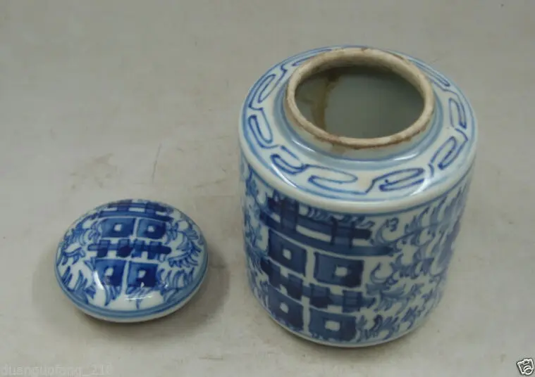 Chinese old Handmade painting flowers blue and white porcelain Tea caddy pots