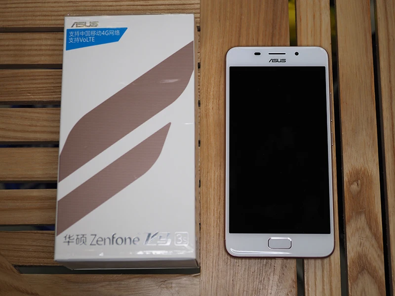 ASUS Zenfone Pegasus 3 s (ZC521TL) MTK MT6750 8 ядер Android 7.0 5.2 дюймов 3ГБ RAM 32 ГБ ROM сканер отпечатков 5000