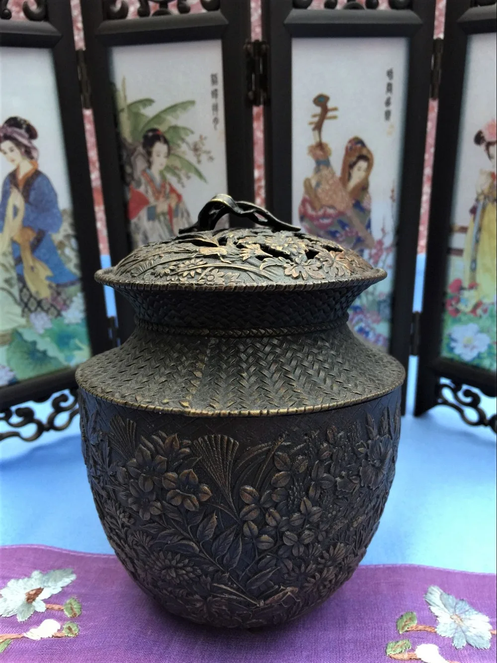 Antique Copper Hollow Incense Burner Small And Thick Incense Burner