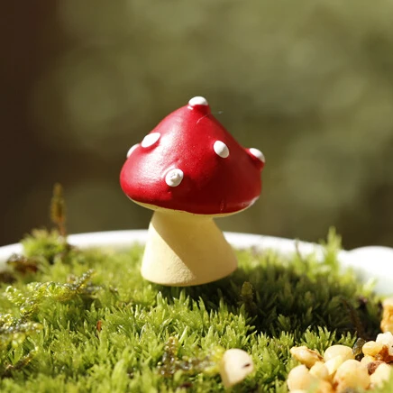 

New arrival red mushroom fairy garden miniatures mini gnomes moss terrariums resin crafts figurines for garden decoration