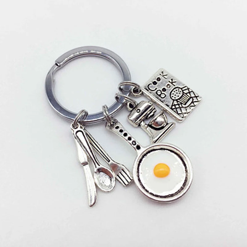 

Omelette Chef Keychain Creative Kitchenware Pendant Key Chain For Man Woman Jewelry Accessories Gift
