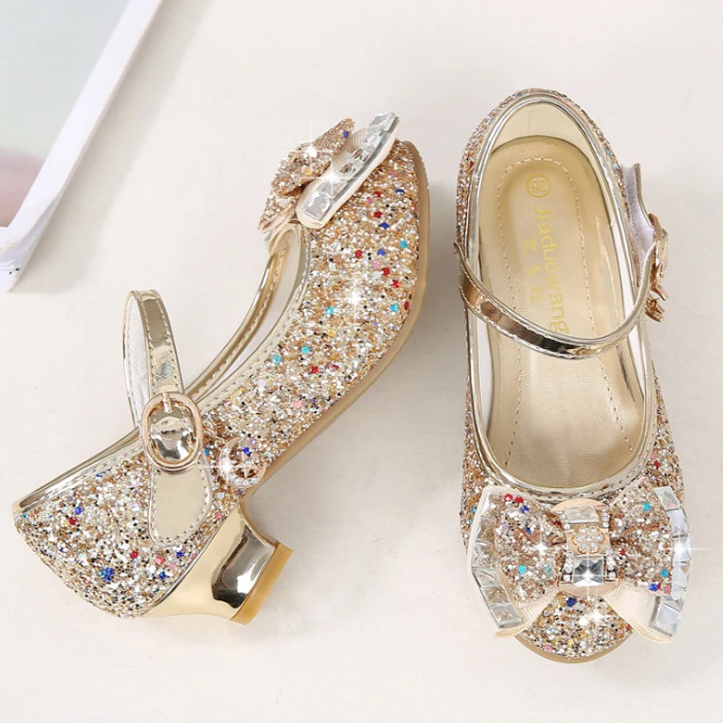 Детская обувь принцессы с бабочкой; обувь для девочек с бабочкой; яркие цвета; обувь на высоком каблуке без застежки; вечерние сандалии для танцев для маленьких девочек