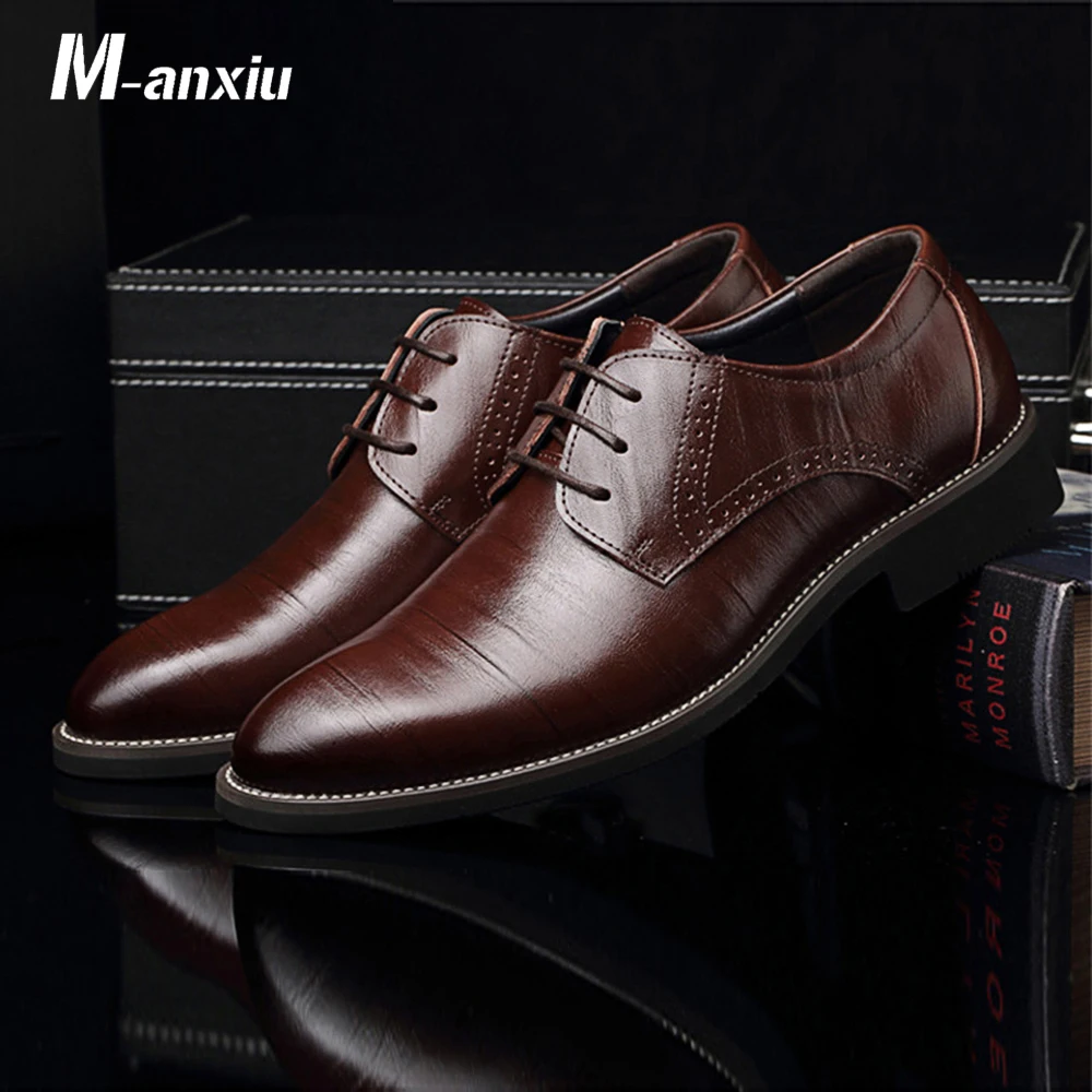 M-anxiu Классические Мужские модельные туфли на плоской подошве; кожаные туфли с перфорацией в итальянском стиле; туфли с острым носком на шнуровке размера плюс; мужская повседневная обувь для вечеринок