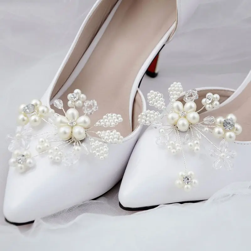 Модная обувь клип на высоком каблуке украшения ручной работы имитация жемчуга; ожерелье обувь украшения свадебные туфли с пряжкой