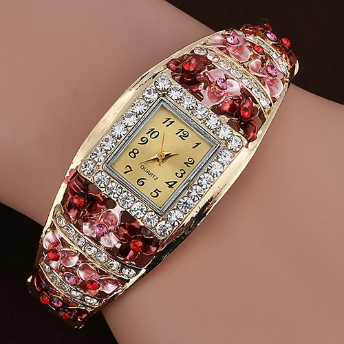 

New Women Retro Rhinestone Hollow Flower Cuff Bangle Golden Alloy Quartz Wrist Watch 181 G6TN C2K5W