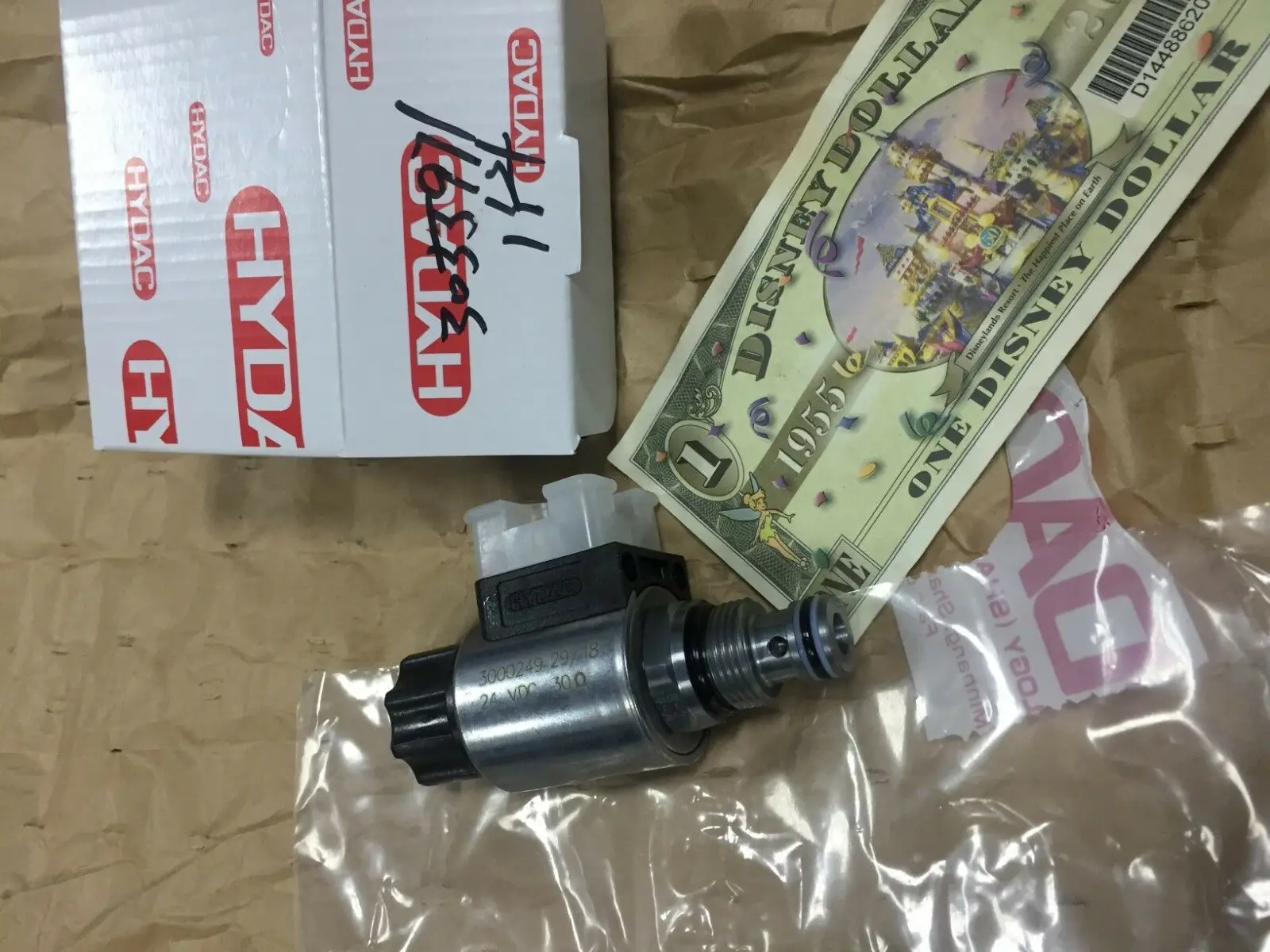 

WSM06020 W-01-C-N NEW HYDAC 3055971;WSM06020W-01-C-N-24DG 24V HYDAC valve