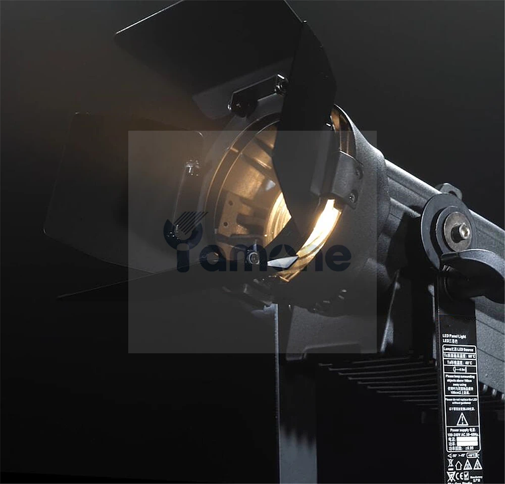 YM 60w LED Fresnel  05