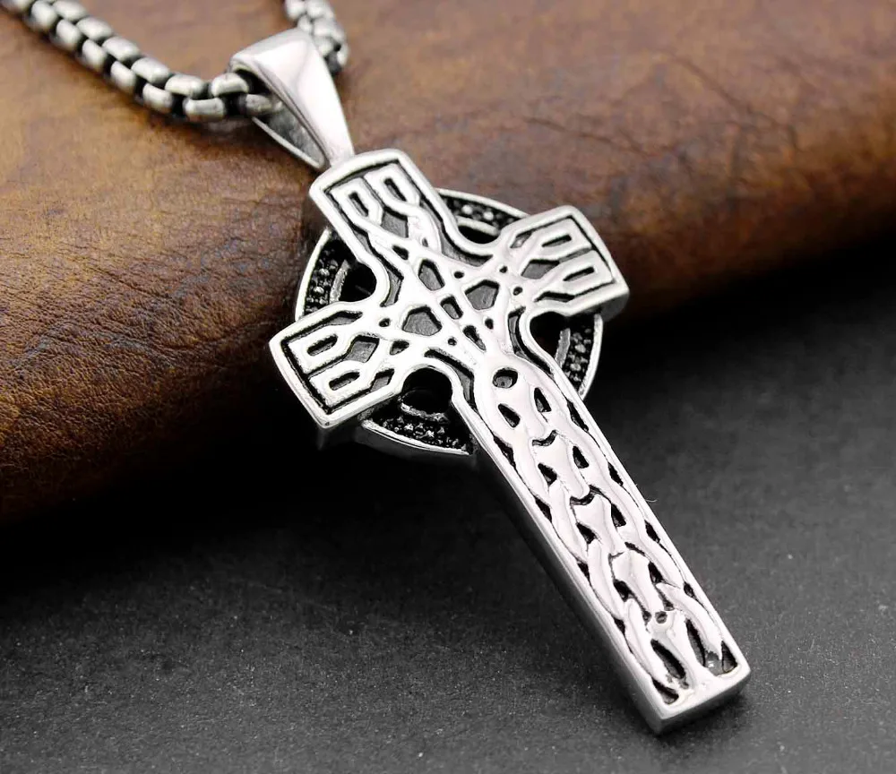 Stainless steel celtic cross pendant Clearance