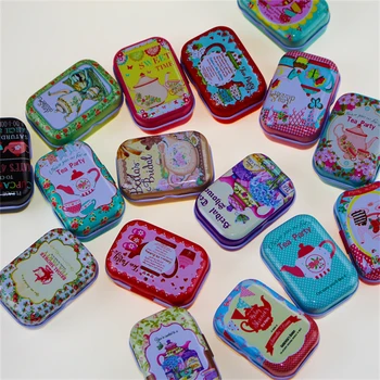 

38*55*25mm Storage Box Decoration Collection Display Candy Pill Chutty Mini Storage Metal Vintage Cartoon Tin Box Color Random
