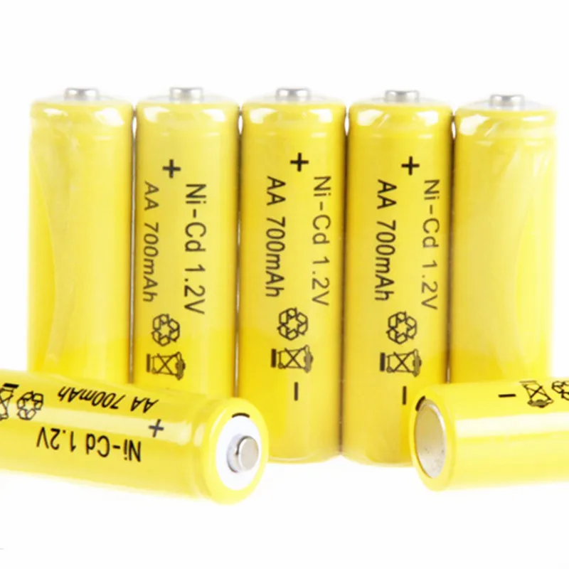6 x AA 700mAh 1.2 V Quanlity Rechargeable Battery NI CD 1.2V