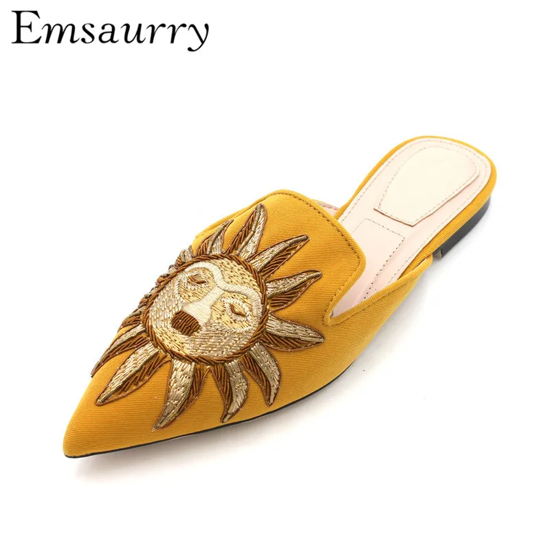 

Sun Moon Asymmetrical Embroidery Mules For Women New Chic 2019 Pointed Toe Lazyman Flat Slippers Women Chaussure Femme