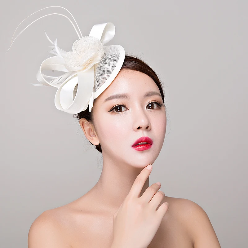 Красные/белые/черные шляпы Sinamay Королевский fascinators Свадебные гонок коктейль чародей женщины белье перо шляпа вечерние аксессуары для волос