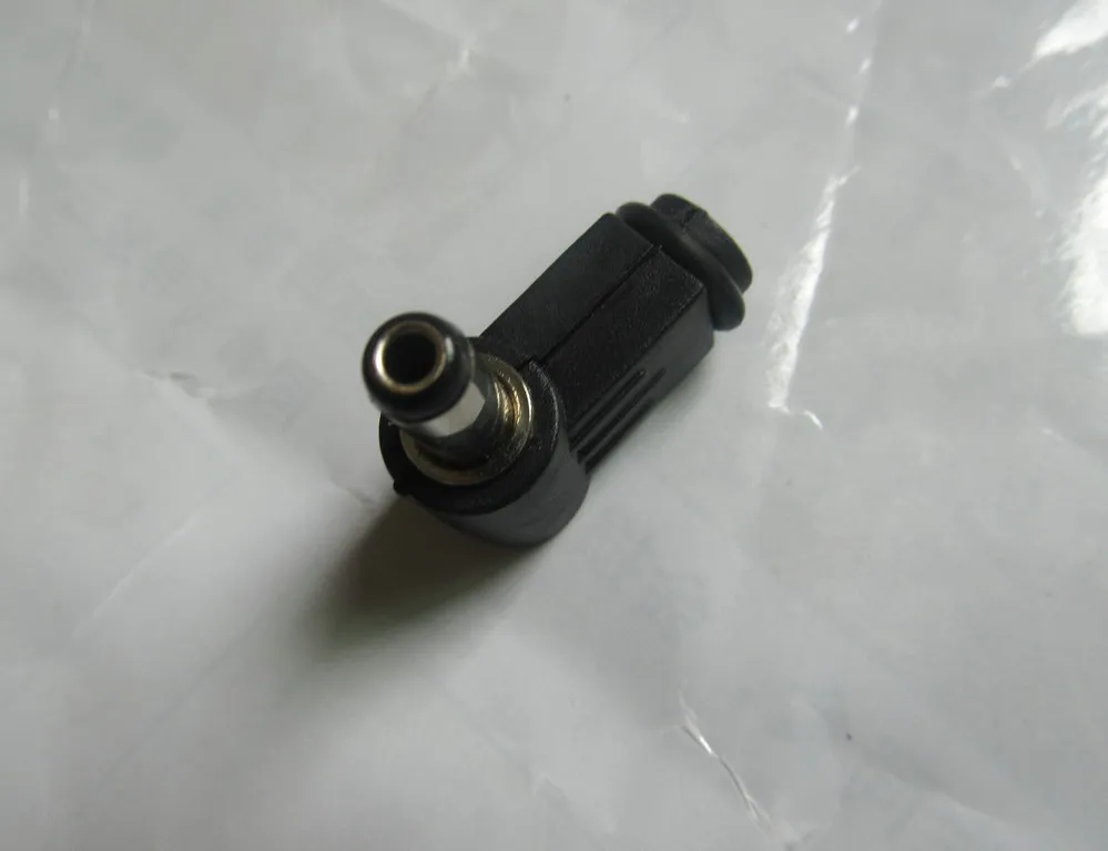 

3 piece new DC 5.5x2.5 /5.5*2.5mm male 90 right angle L-shaped power Connector Solder plug for laptop adapter cable etc. Free