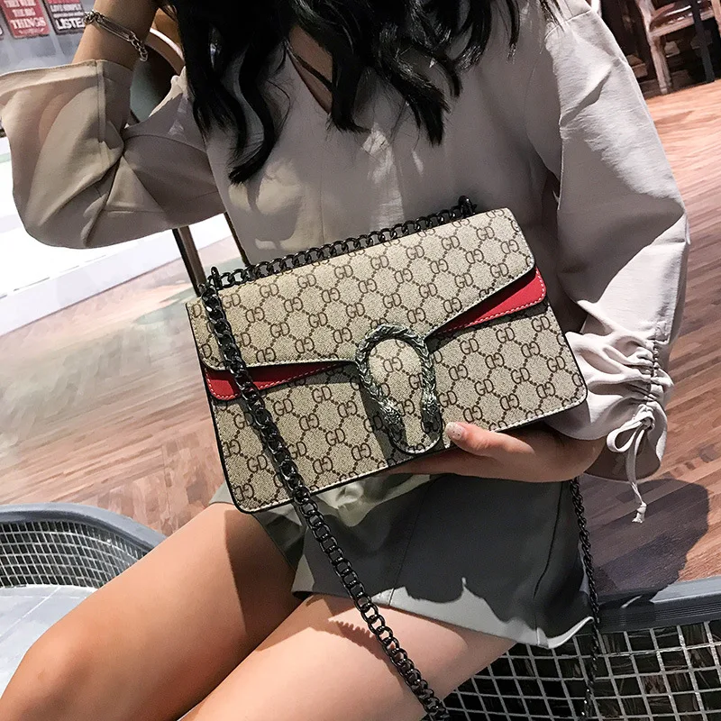 High quality luxury lady bag 2019 New Retro PU lock lady Single Shoulder Bag Fashion printing chain oblique Bag
