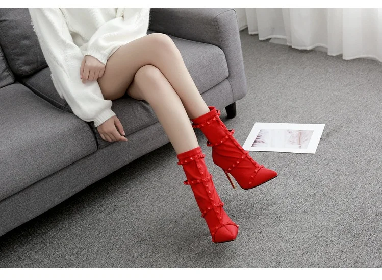 Высокая обувь на каблуке Дамы на осень-зиму модные ботинки до середины икры Женская мода заклепки туфли-лодочки с острым носком черный, красный Большие размеры botas mujer