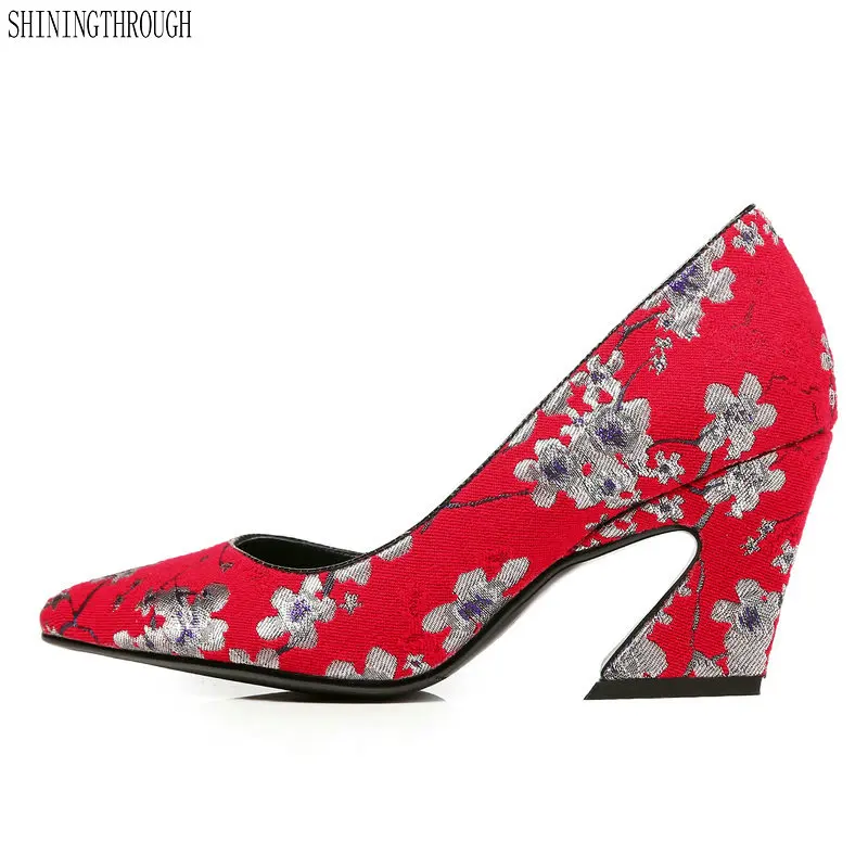 

Embroider Women Pumps cotton fabric High Heels wedding shoes woman Pointed Toe ethnic style Women shoes large size 41 42 43