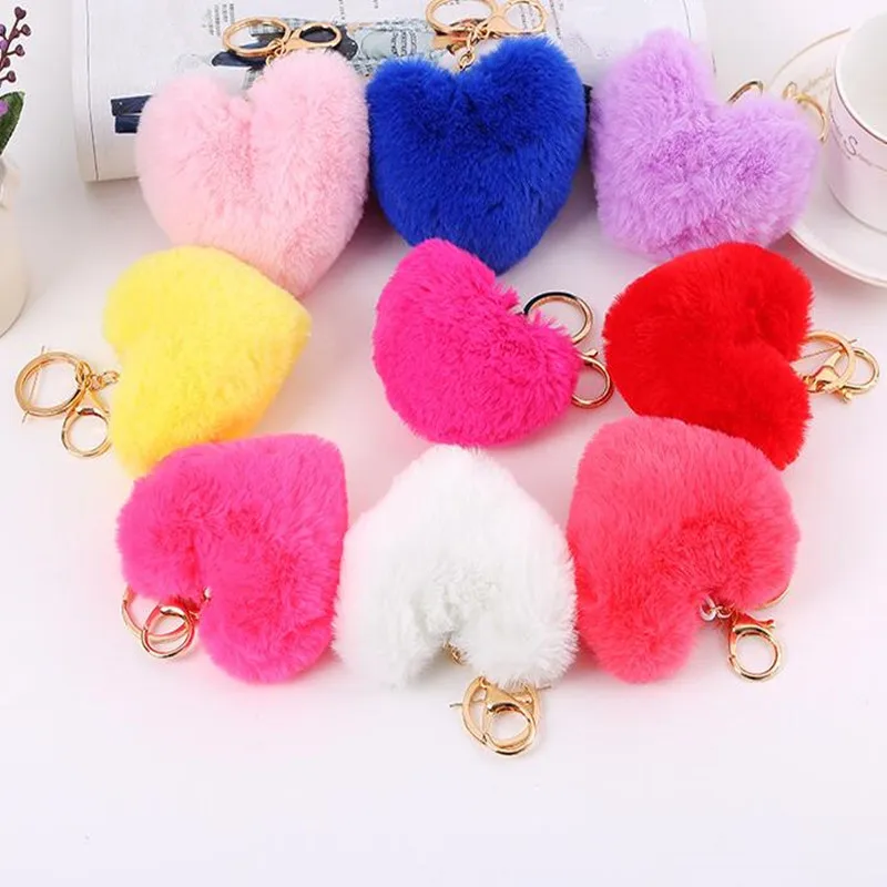 

Love Heart Pompom Ball Keychain Fluffy Fake Rabbit Fur Ball Key Ring Women Bag Jewelry Accessoires Party Favors Christmas
