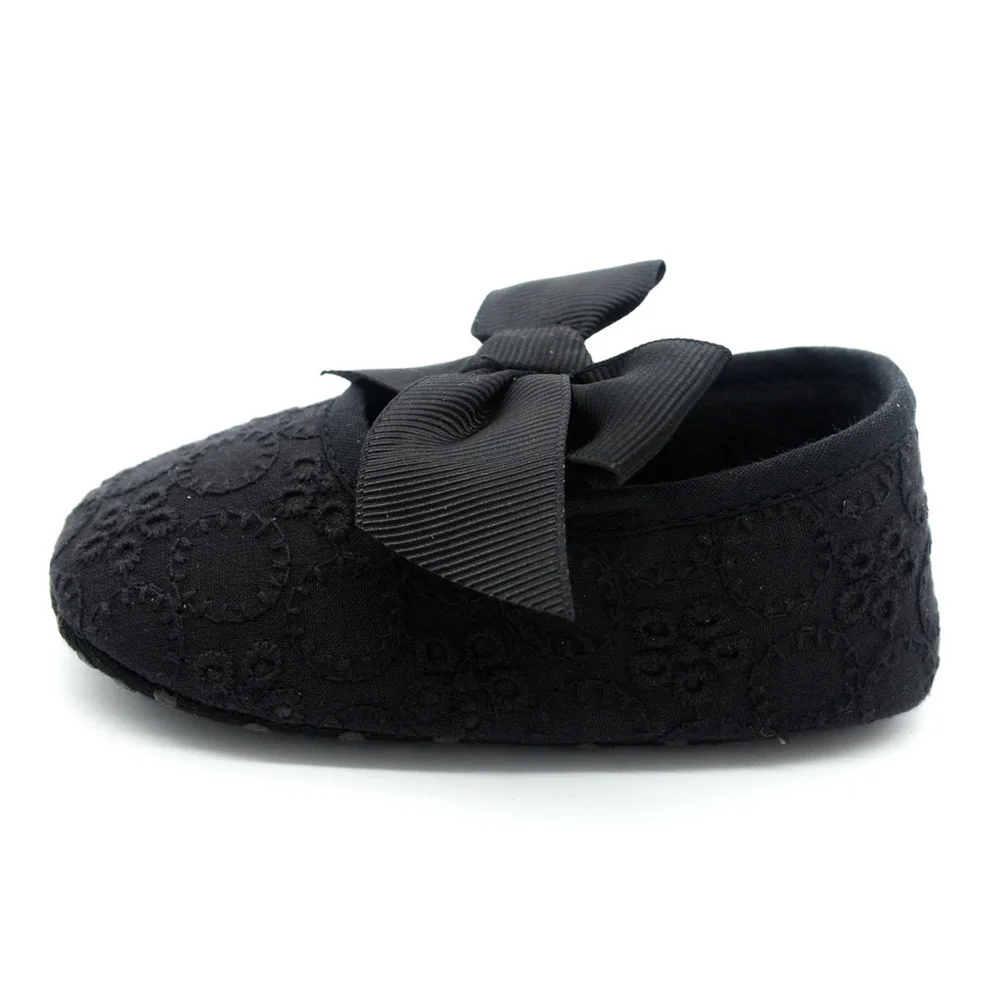 Для маленьких девочек кружевная обувь малышей Prewalker Anti-тапки простая детская обувь милые - Цвет: Черный