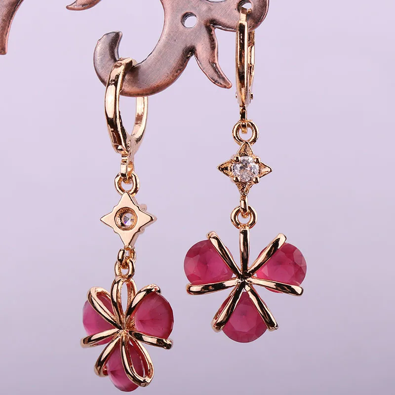 OBS1833_Gold_Red_02