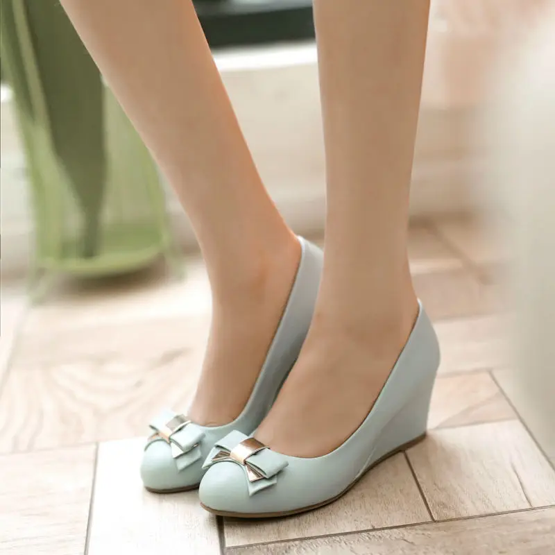 small wedge heel shoes