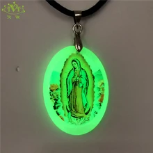 Colar com pingente luminoso para homens e mulheres, colar com pingente da virgem maria de jesus, joia que brilha no escuro, presentes por atacado