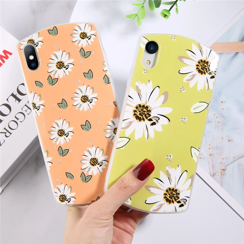 

Moskado Cute Chrysanthemum Phone Case For iPhone XR X XS Max 7 8 Plus Rhombus Smooth Soft Silicone Phone Back Case Cover Shells