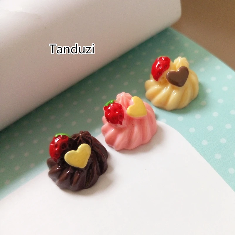 

Tanduzi 20PCS Cute Cabochons Resin Cream Flatback Scrapbooking DIY Miniature Food Simulation Creams With Strawberry Decoden